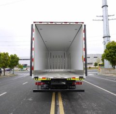 Sinotruk HOWO TS7 330 hp 4X2 9.5 m - photo 5