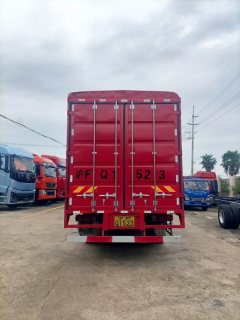 Dongfeng Liuzhou Chenglong H5 270 hp 4X2 6.8 m - photo 4