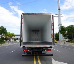 Foton Auman GTL 380 hp 4X2 9.6 m - фото 10