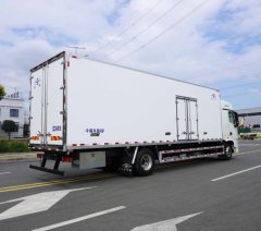 Foton Auman GTL 380 hp 4X2 9.6 m - фото 8