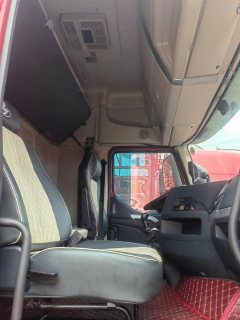 Dongfeng Liuzhou Chenglong H5 270 hp 4X2 9.8 m - ფოტო 4