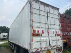 Dongfeng Liuzhou Chenglong H5 240 hp 4X2 9.7 m - ფოტო 3