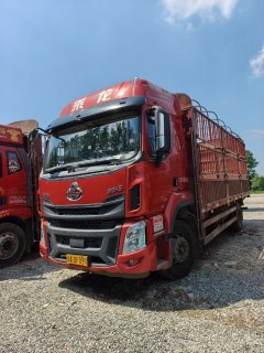 Dongfeng Liuzhou Chenglong H5 240 hp 4X2 6.8 m - ფოტო 1