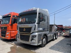 Sinotruk Sitrak C9H 680 hp 6X4 - photo 1