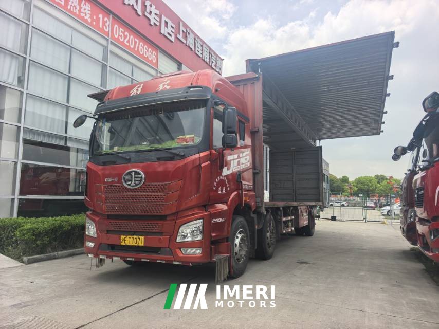 2020 FAW Jiefang JH6 290 hp 6X2 9.5 m