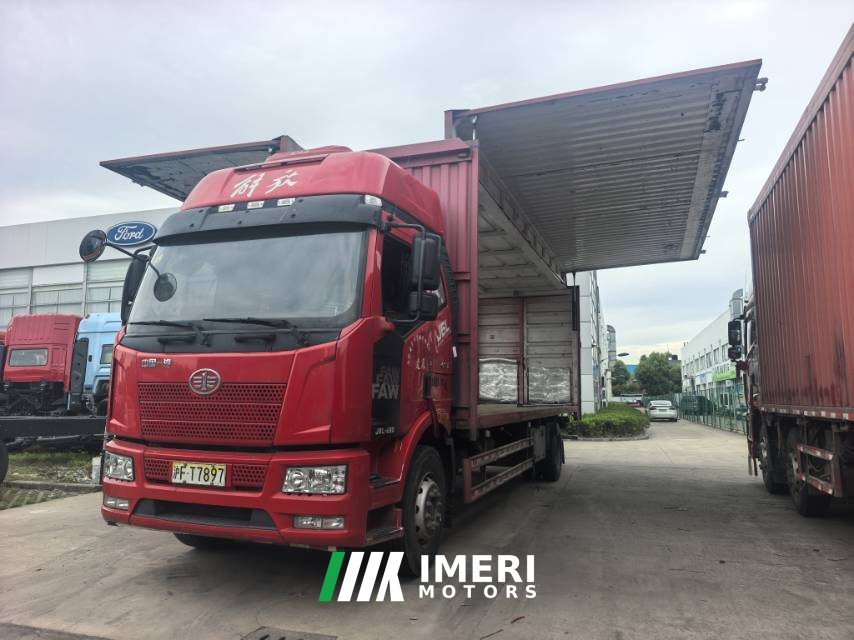 FAW Jiefang J6L 240 hp 4X2 8.2 m - грузовик из Китая