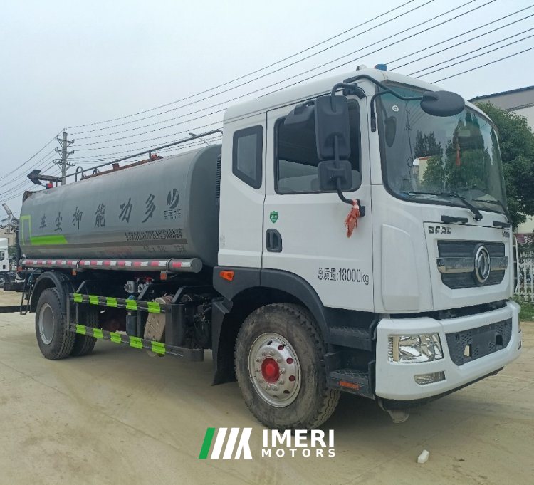 2024 Dongfeng Duolika D9 230 hp 6X2 8.2 m