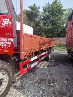 FAW Jiefang J6L 220 hp 4X2 6.75 m - ფოტო 5