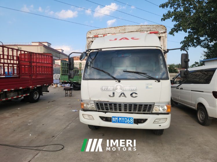 JAC Junling E6 156 hp 4X2 4.18 m - truck from China