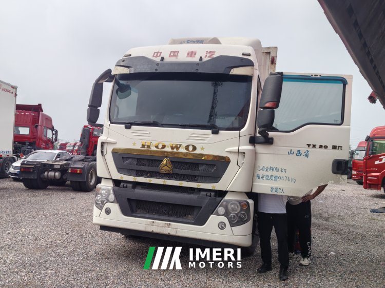 Sinotruk HOWO TX7 290 hp 4X2 9.8 m - truck from China