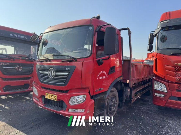 Dongfeng Tianjin KR 210 hp 4X2 5.8 m - truck from China