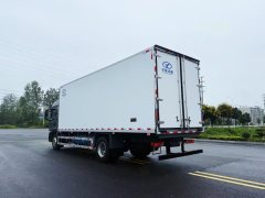 Sinotruk HOWO TX7 330 hp 4X2 7.8 m - photo 8