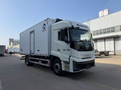 Foton Auman 380 hp 4X2 6.8 m - ფოტო 2