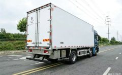Foton Auman 5 480 hp 6X2 7.8 m - ფოტო 4