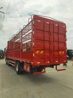 Dongfeng Liuzhou Chenglong H7 330 hp 6X2 9.7 m - ფოტო 2