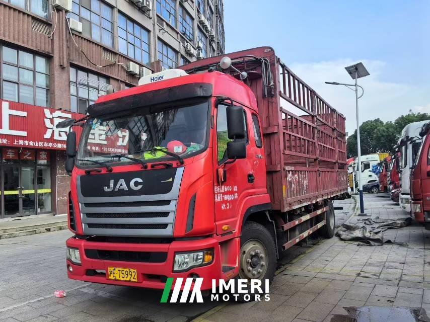 JAC Gallop K6 190 hp 4X2 6.77 m - truck from China