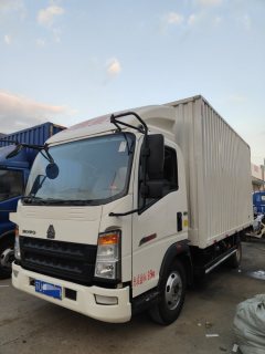 SINOTRUK HOWO Light Duty Truck Commander 140 hp 4X2 4.15 m - ფოტო 1