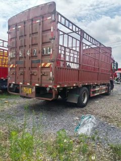 Dongfeng Liuzhou Chenglong H5 270 hp 4X2 6.8 m - ფოტო 4