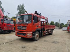 Dongfeng Duolika D9 230 hp 4X2 5.8 m - photo 1