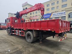 Dongfeng Huashen T5 180 hp 4X2 5.6 m - photo 3
