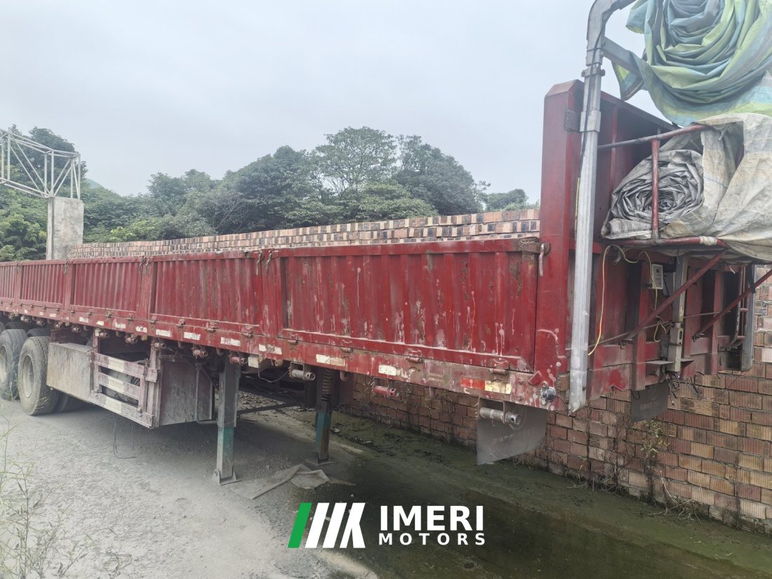 13 m x 2.55 m 3-axle low flatbed semi-trailer - truck from China