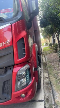 Dongfeng Liuzhou Chenglong H5 245 hp 4X2 9.7 m - ფოტო 5