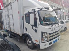 JAC Wuling M6 129 hp 4X2 3.85 m - ფოტო 1