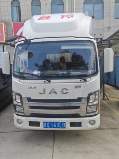 JAC Wuling M6 129 hp 4X2 3.85 m - ფოტო 3