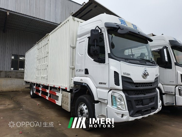2021 Dongfeng Liuzhou Chenglong H5 260 hp 6X2 9.7 m