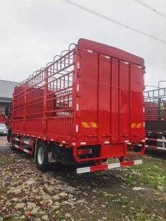 Dongfeng Liuzhou Chenglong H5 240 hp 4X2 6.8 m - ფოტო 6