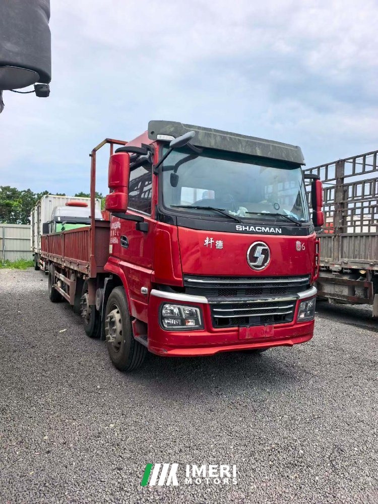 2023 Shacman 6 270 hp 6X2 7.8 m