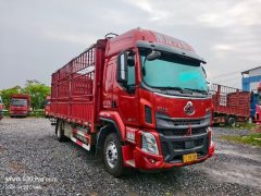 Dongfeng Liuzhou Chenglong H5 240 hp 4X2 6.8 m - ფოტო 2
