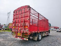 Dongfeng Liuzhou Chenglong H5 240 hp 4X2 6.8 m - ფოტო 3