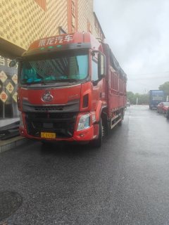 Dongfeng Liuzhou Chenglong H5 240 hp 4X2 6.8 m - ფოტო 1