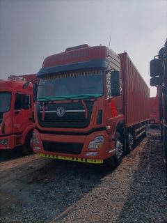 Dongfeng Tianlong VL 292 hp 6X2 9.6 m - photo 2