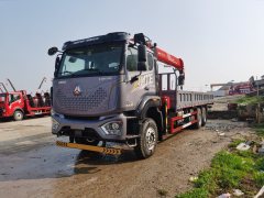 Sinotruk Xierbo HOWO 320 hp 6X4 8.5 m - фото 1
