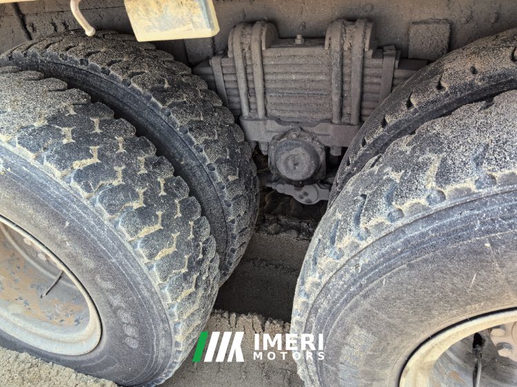 2019 Dongfeng Tianjin 310 hp 8X4 7.6 m