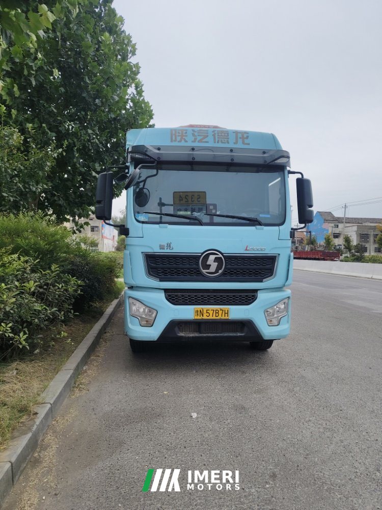 2025 Shacman Delong L5000 300 hp 4X2 6.8 m