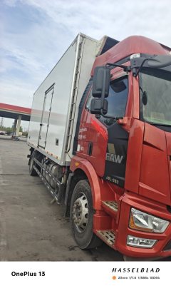 FAW Jiefang J6L 260 hp 4X2 6.8 m - ფოტო 1