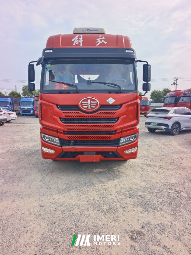 2023 FAW Jiefang JH5 480 hp 6X4
