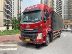 Dongfeng Liuzhou Chenglong H5 220 hp 4X2 6.8 m - ფოტო 1