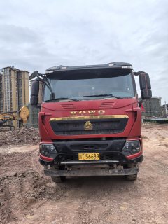 Sinotruk HOWO T7H 480 hp 6X4 6 m - photo 1