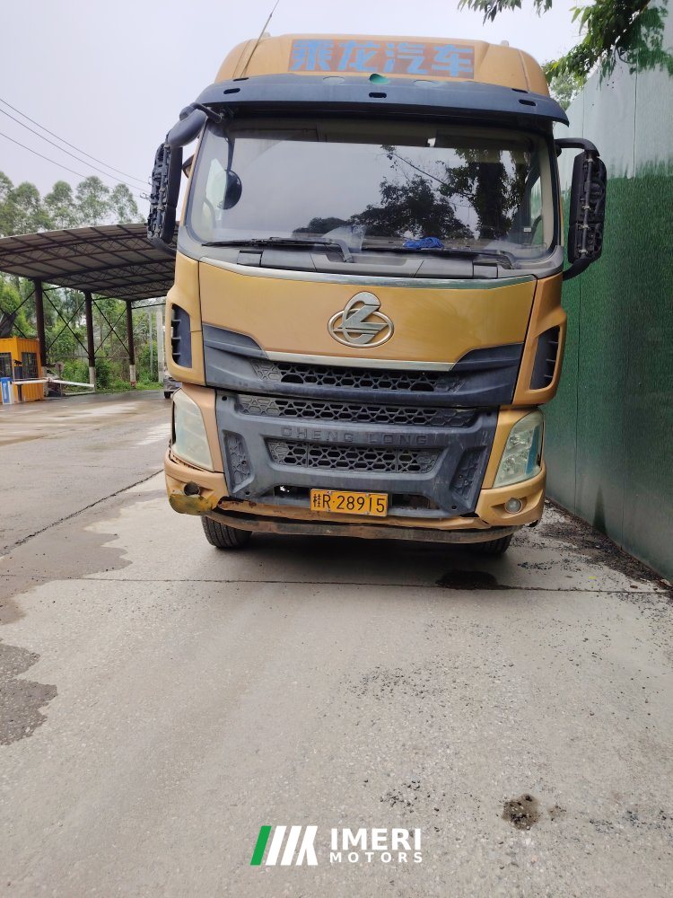 2019 Dongfeng Liuzhou Chenglong H5 460 hp 6X4