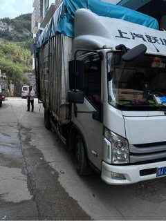 SAIC Yuejin Surpasses the C-Class 156 hp 4X2 4.17 m - photo 3