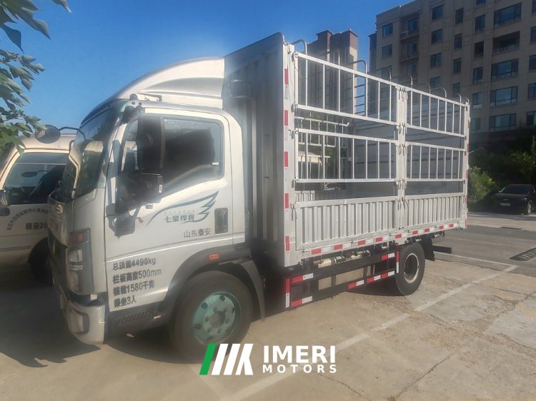 SINOTRUK HOWO Light Duty Truck Hanjiang 170 hp 4X2 4.2 m - truck from China