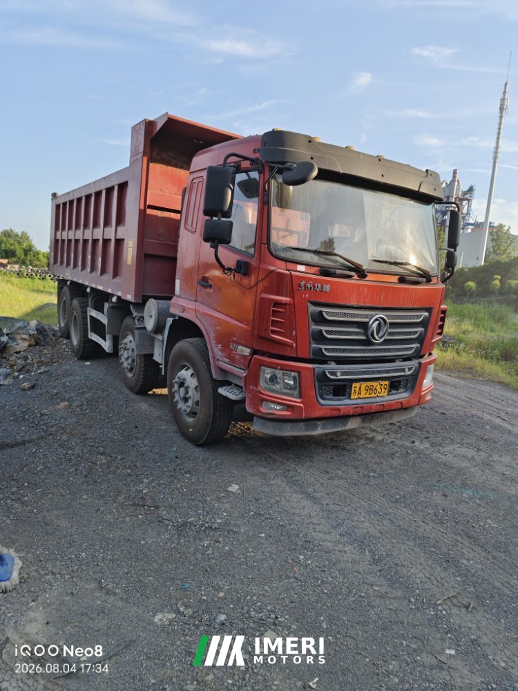 2020 Dongfeng Huashen T5 300 hp 8X4 6.2 m