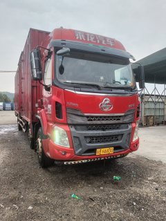 Dongfeng Liuzhou Chenglong H5 245 hp 6X2 9.7 m - ფოტო 2