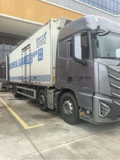 Foton Auman GTL 320 hp 6X2 9.6 m - photo 3