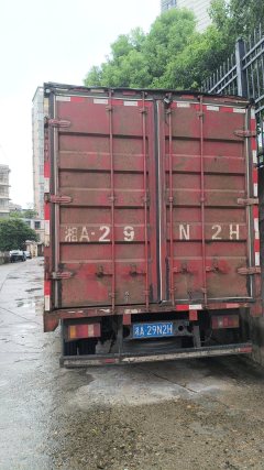 SINOTRUK HOWO Light Duty Truck Hanjiang M 140 hp 4X2 4.15 m - ფოტო 3