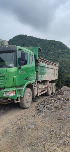 United Trucks UX 380 hp 8X2 5.6 m - ფოტო 1